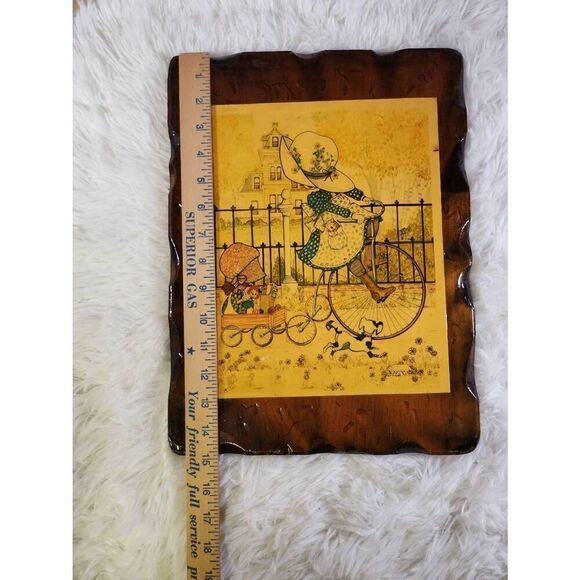 Holly Hobbie Decoupage Wooden Wall Plaque Decor - Picture 3 of 6